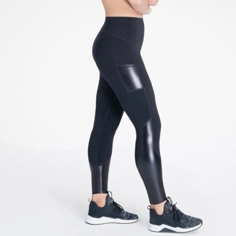 SPANX Every Wear Gloss Pocket Ankle Leggings Black Pull On Compression Size M